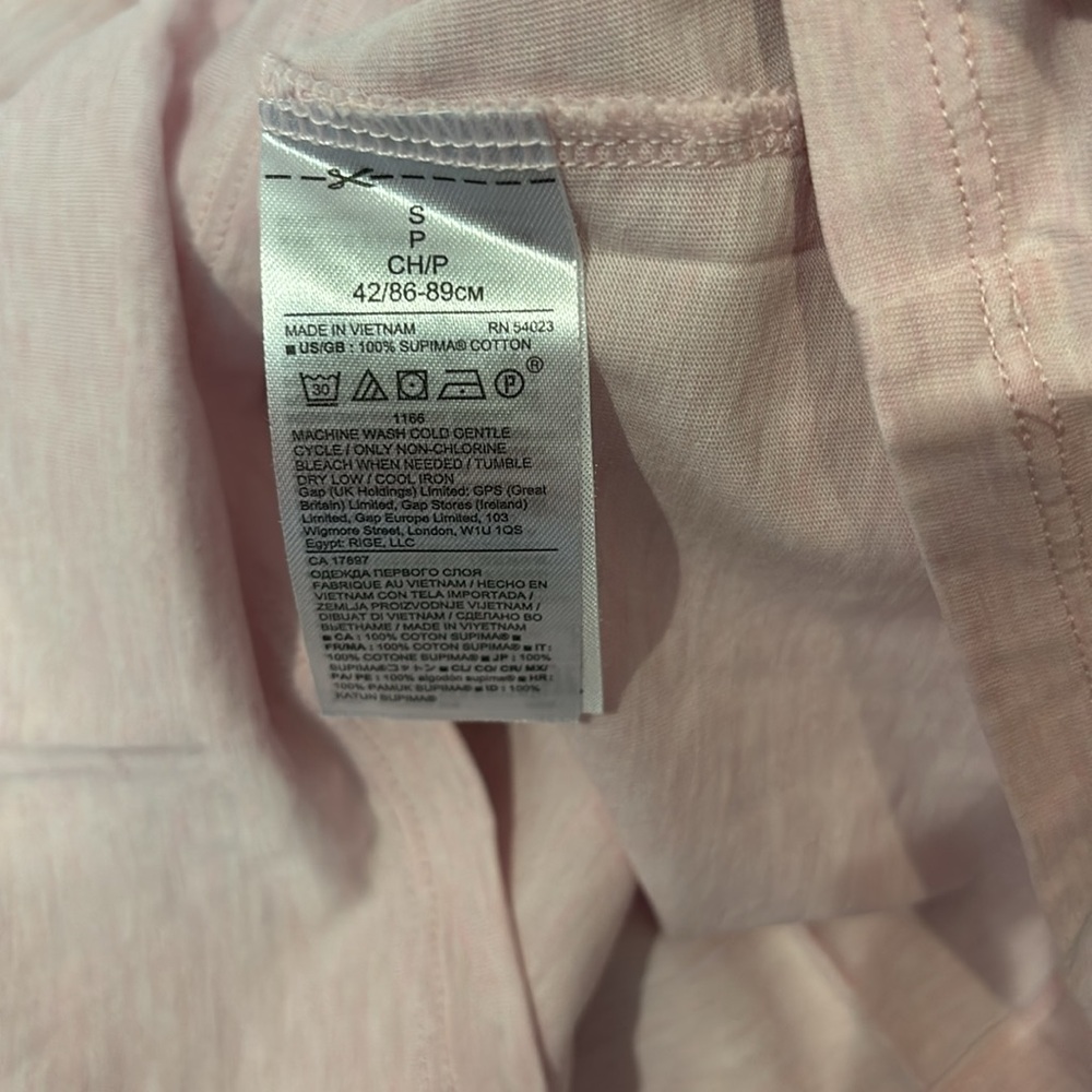 Banana Republic Signature tee - Picture 4 of 8